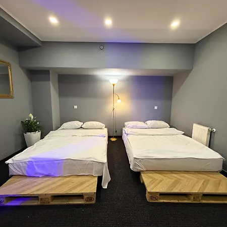 Hotel apartamentowy Royal Zamenhoffa 1/3