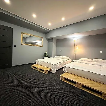 Aparthotel Royal Zamenhoffa 1/3